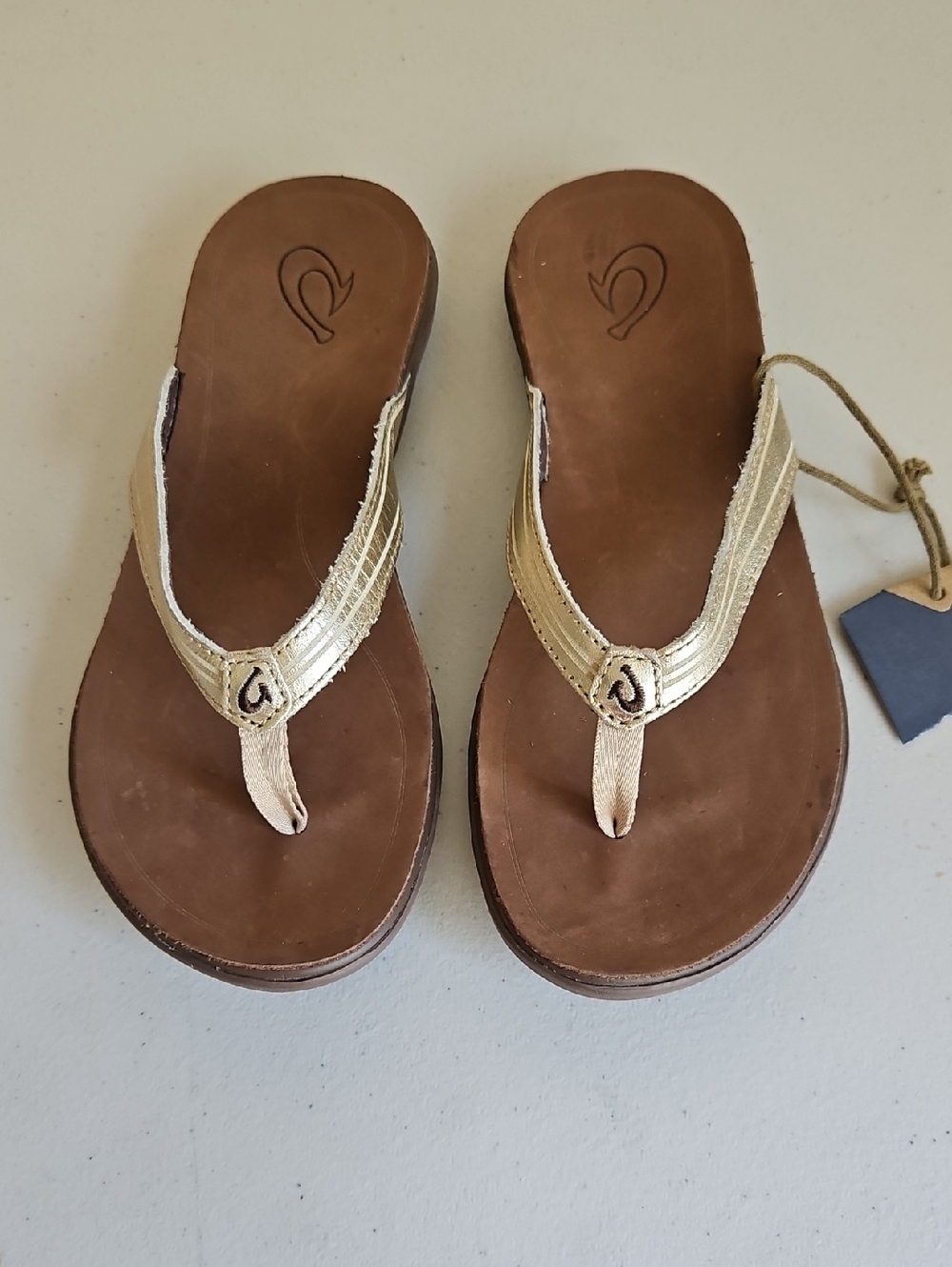 OluKai Kumu Leather Sandals